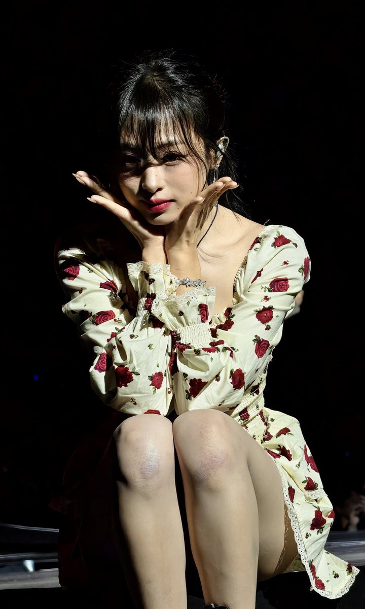 Foto terbaru Ahyeon (BABYMONSTER)