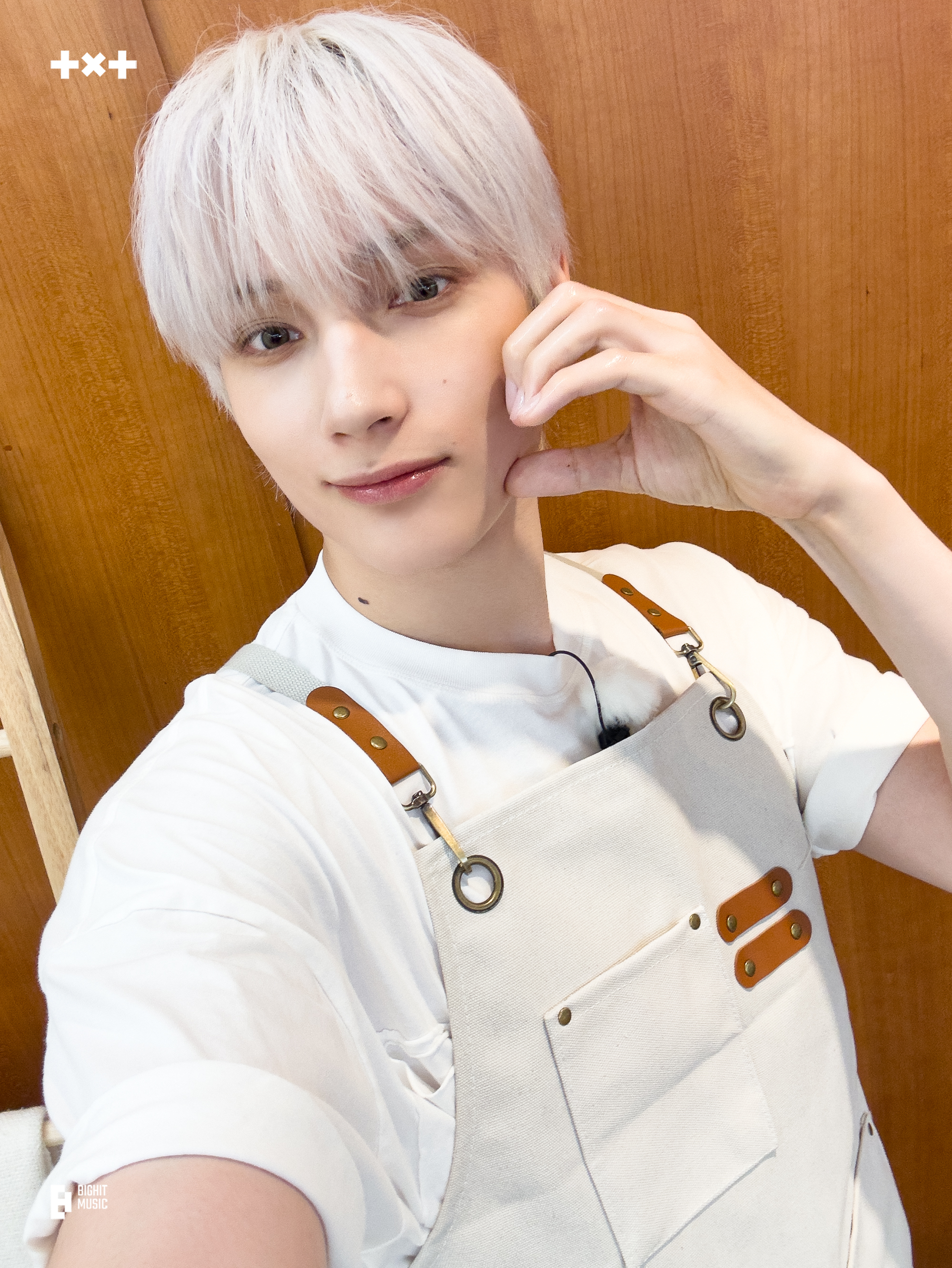 Behind-the-scenes cut of HueningKai (TOMORROW X TOGETHER)