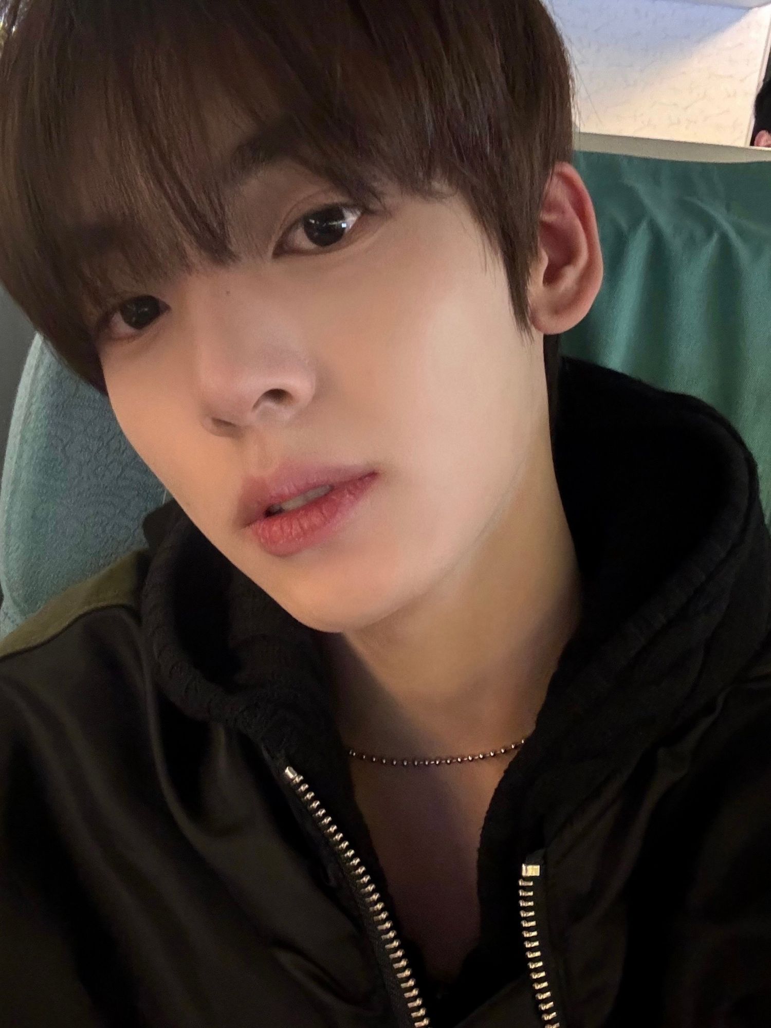 Recent activity shot of Han Yujin (ZEROBASEONE)