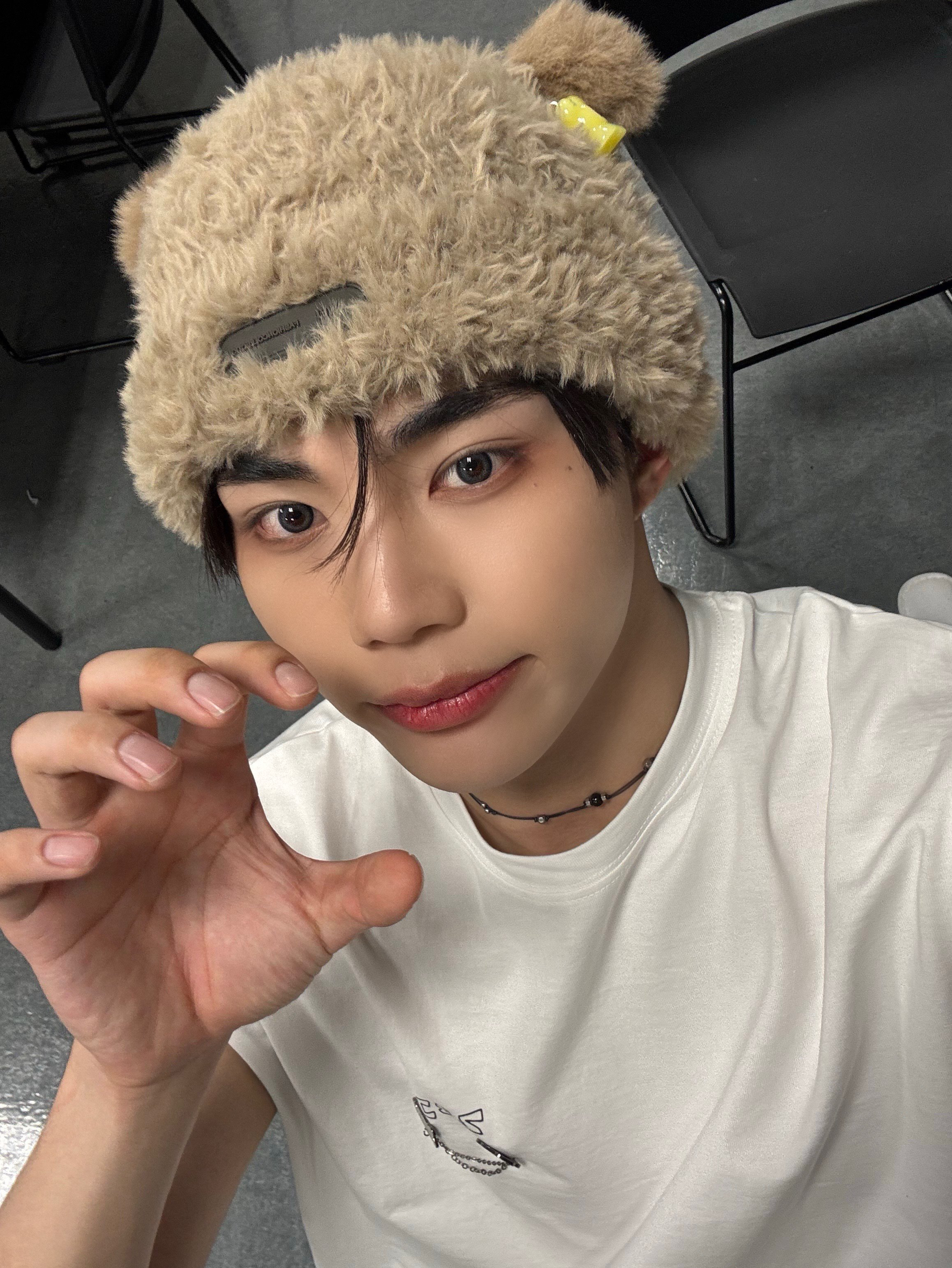 朴干旭 (ZEROBASEONE)粉丝拍下的瞬间