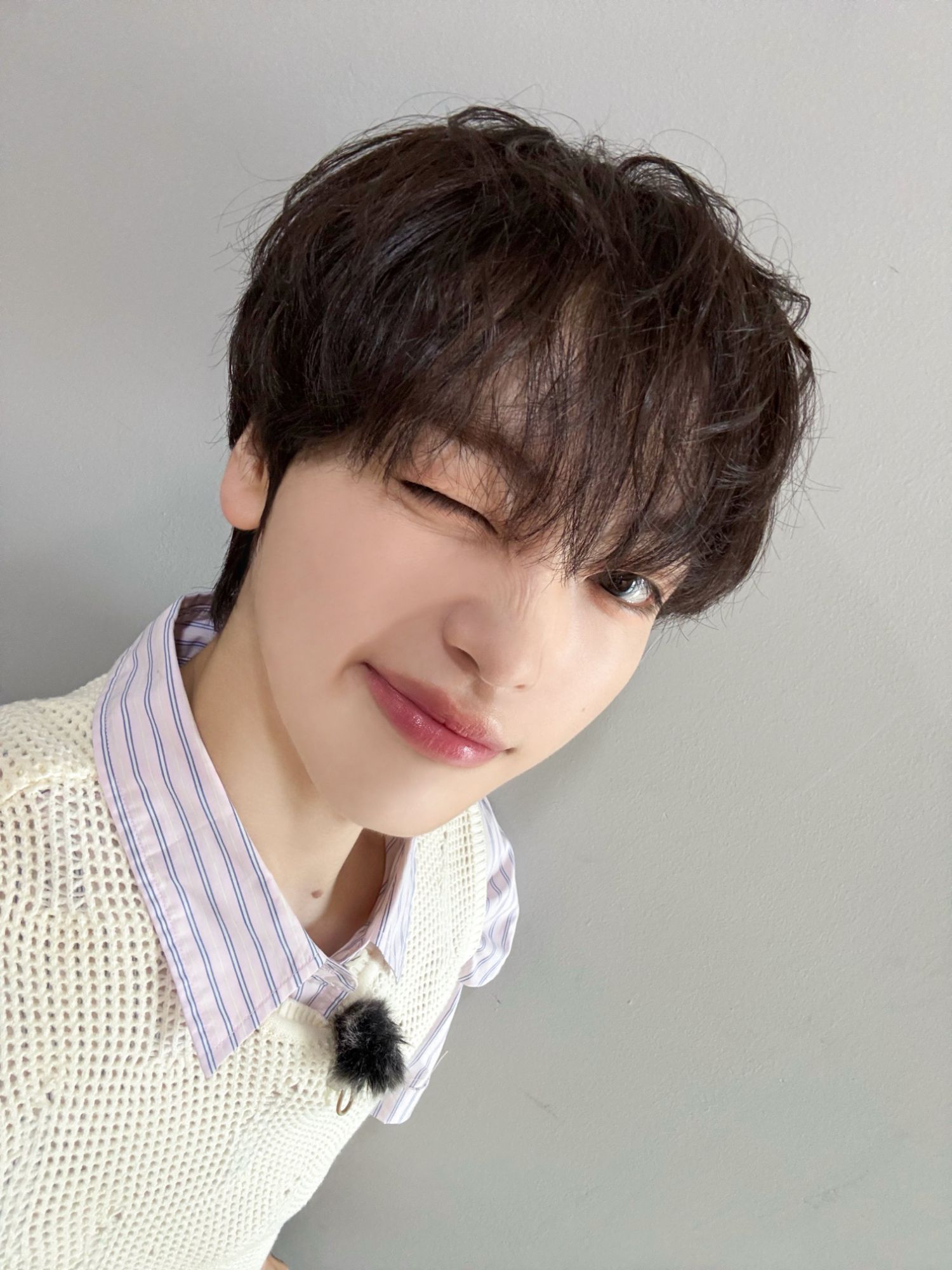Foto terbaru Hyeongjun (CRAVITY)