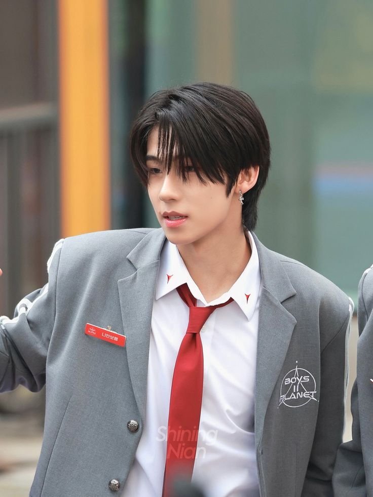 Behind-the-scenes cut of Nian Boheng