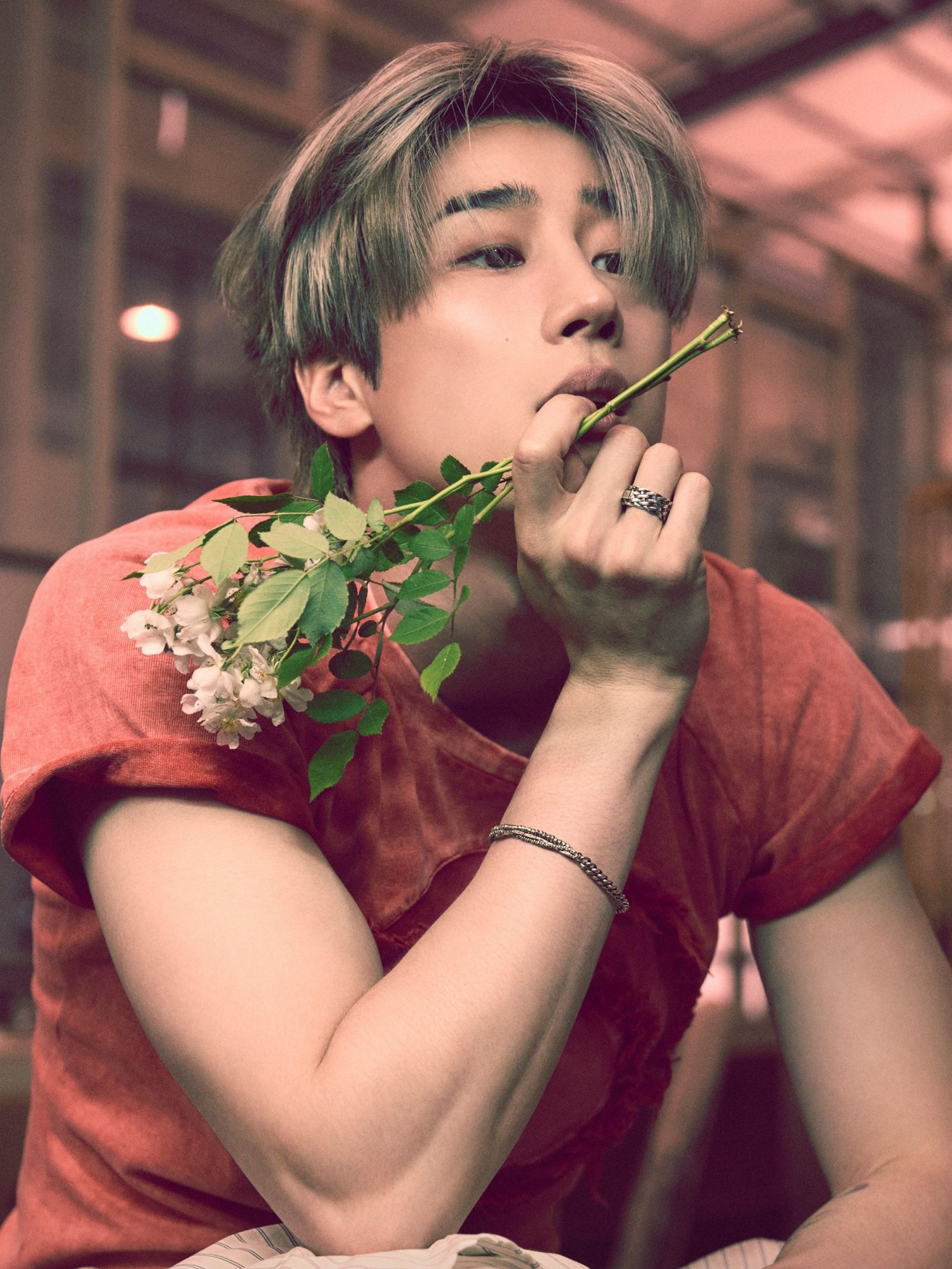 Behind-the-scenes cut of Han Seungwoo