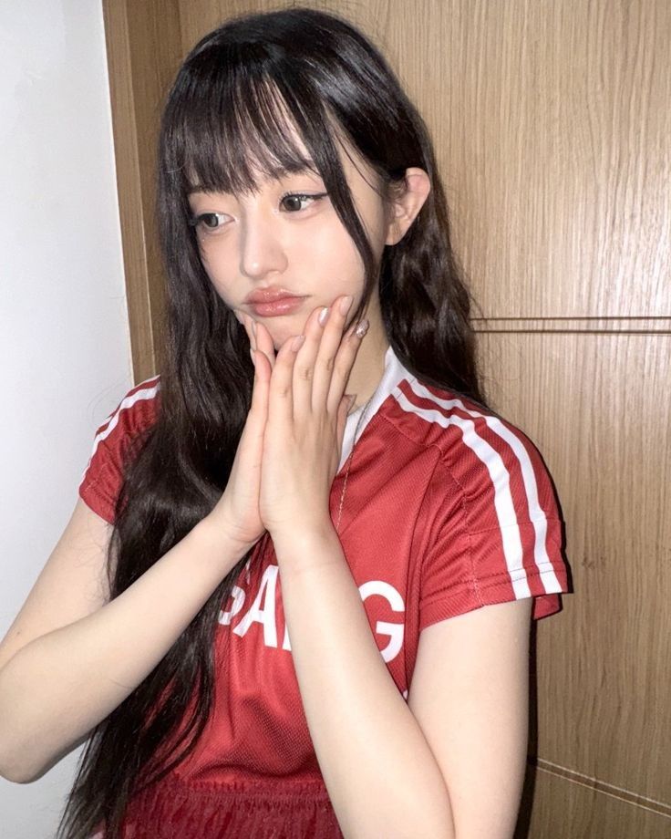 Latest photo of Minju (ILLIT)