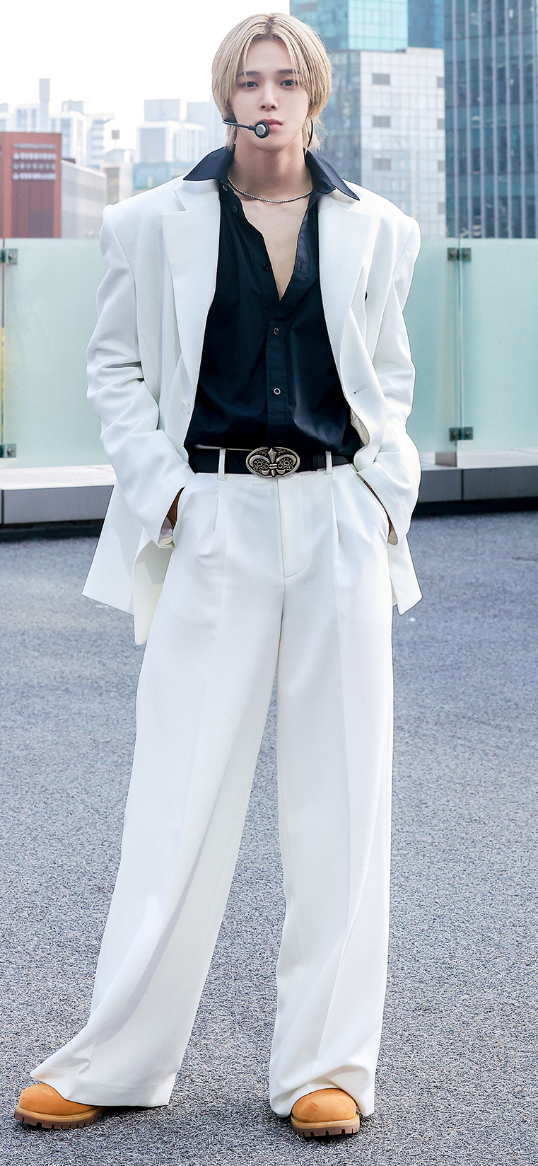 A moment captured by K (&TEAM)'s fan