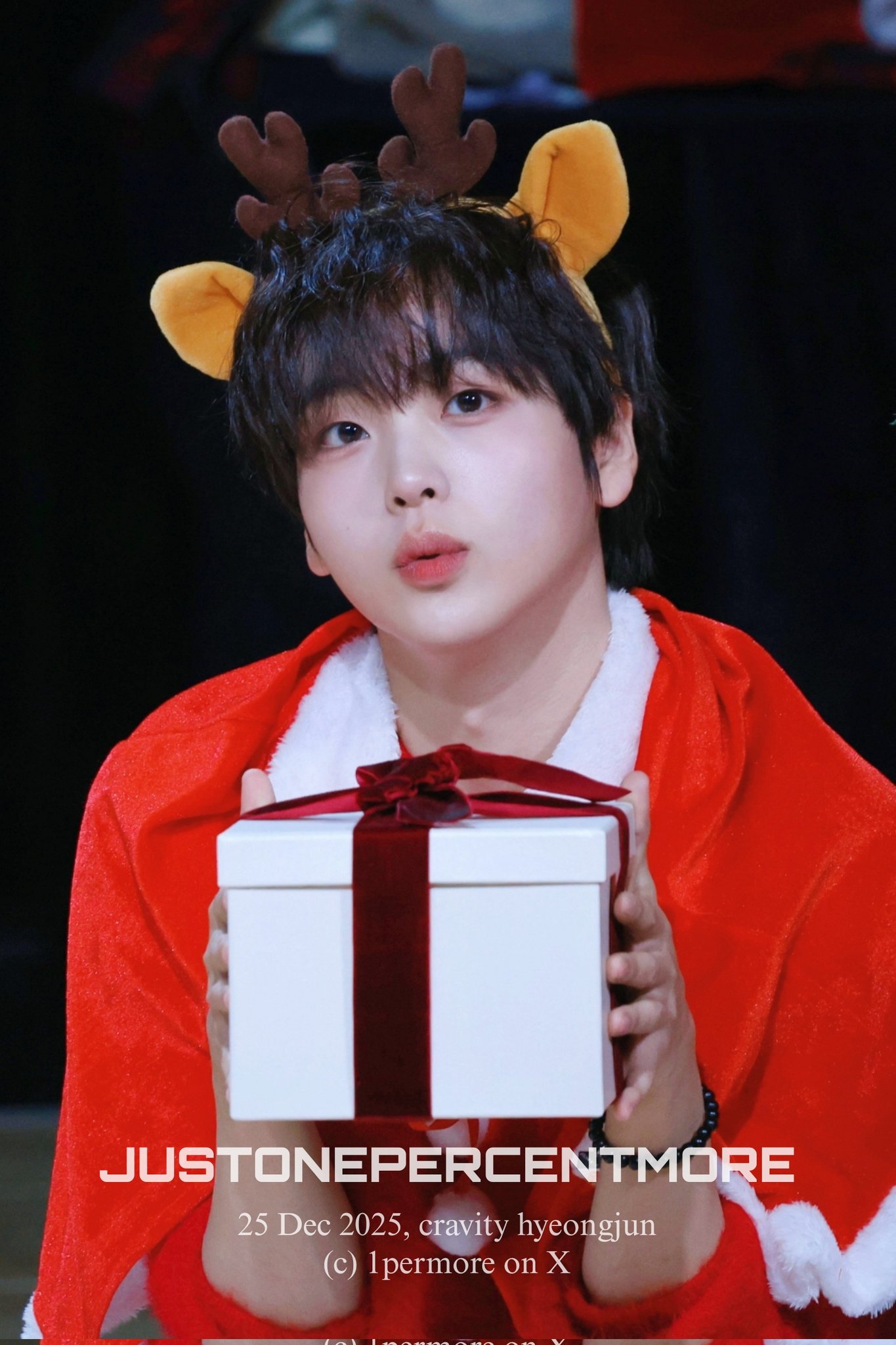 Behind-the-scenes cut of Hyeongjun (CRAVITY)