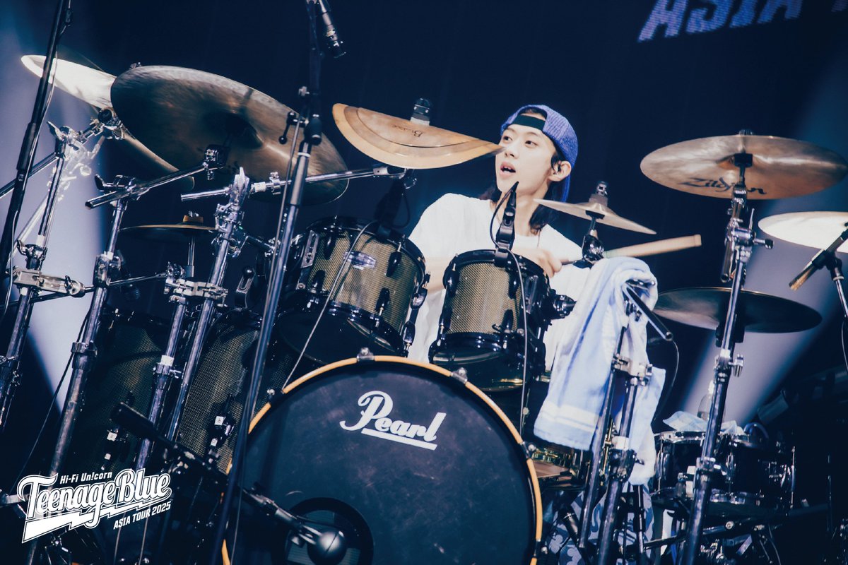 Recent activity shot of Hi-Fi Un!corn