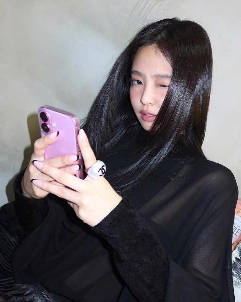 Jennie (BLACKPINK)粉絲拍下的瞬間