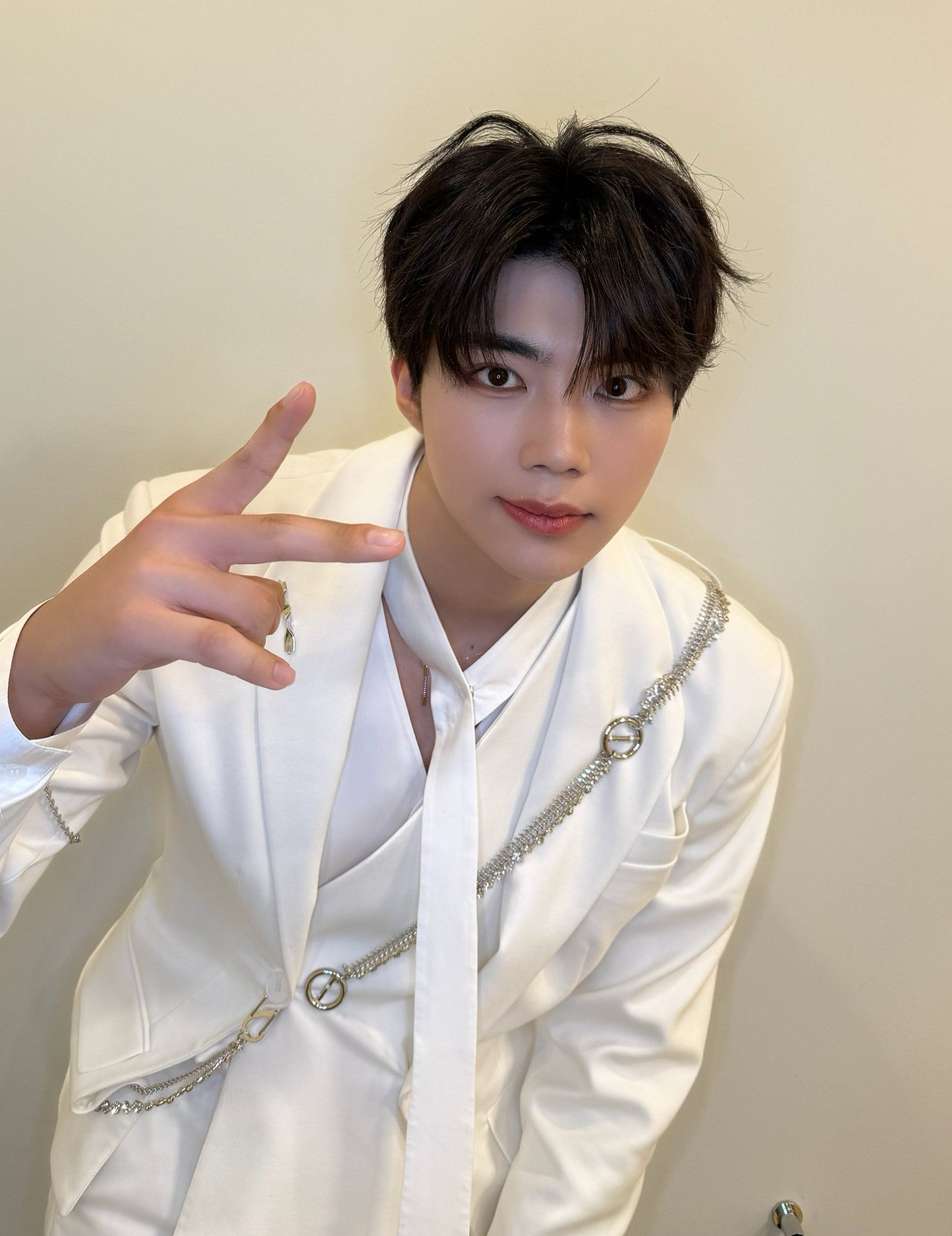 Foto terbaru Park Gunwook (ZEROBASEONE)