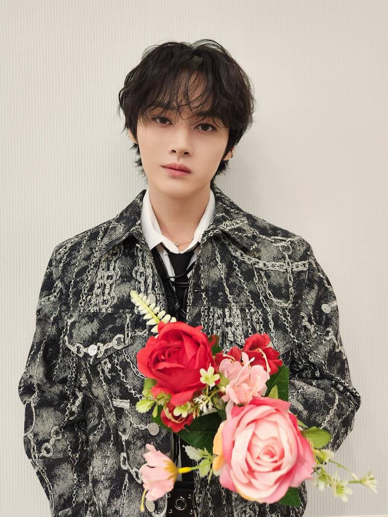 Lee Know (Stray Kids)的幕后花絮