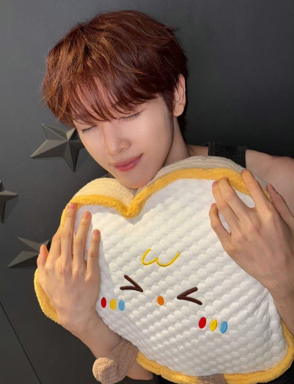 Recent activity shot of Sungchan (RIIZE)