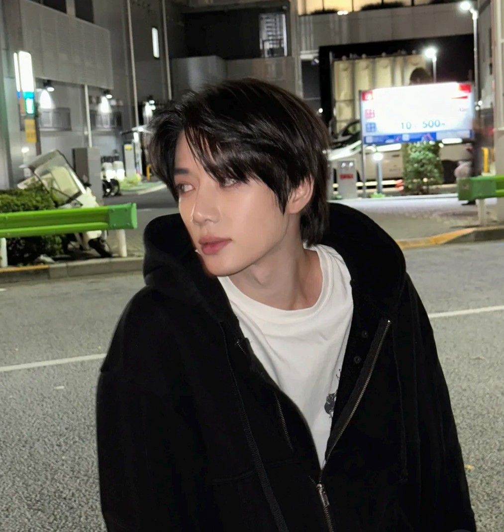 Recent activity shot of Beomgyu (TOMORROW X TOGETHER)