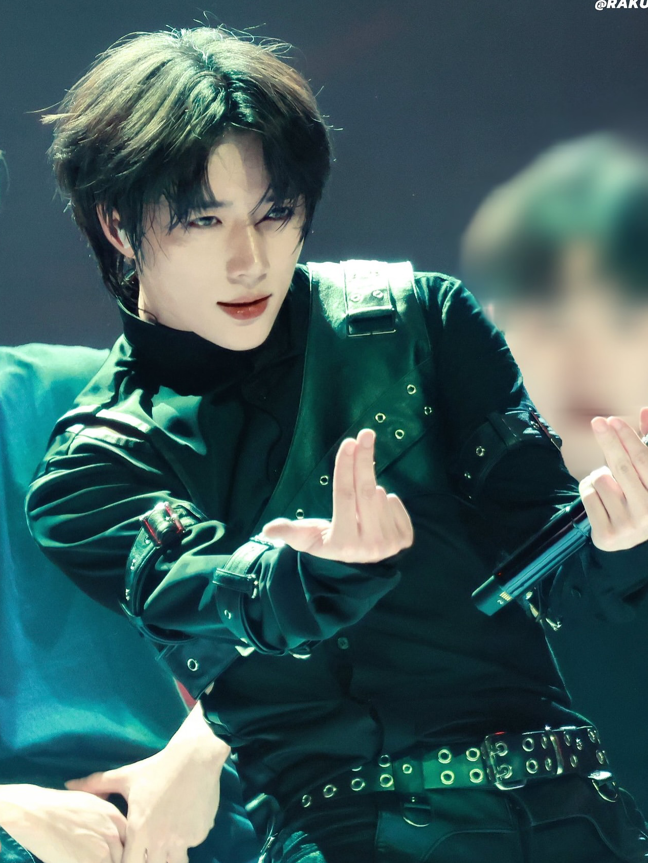 Recent activity shot of Beomgyu (TOMORROW X TOGETHER)
