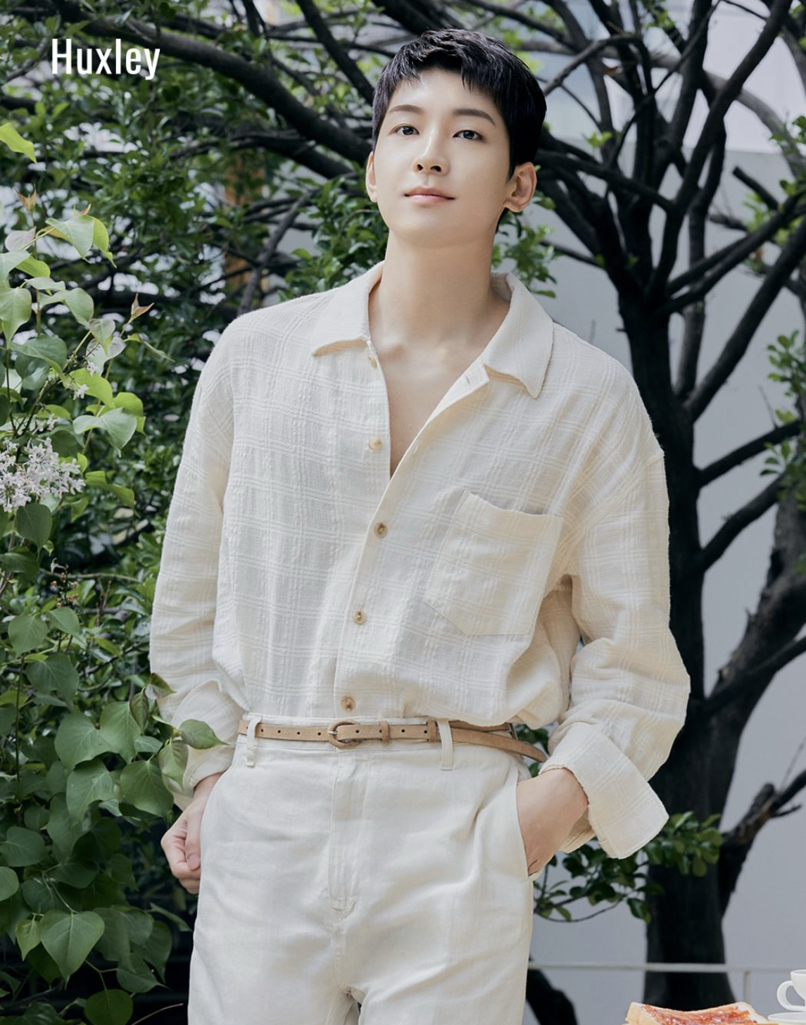 원우 (세븐틴)의 최신 사진