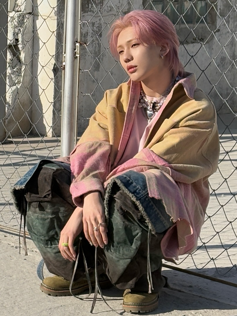 Latest photo of Junhyeok (TNX)