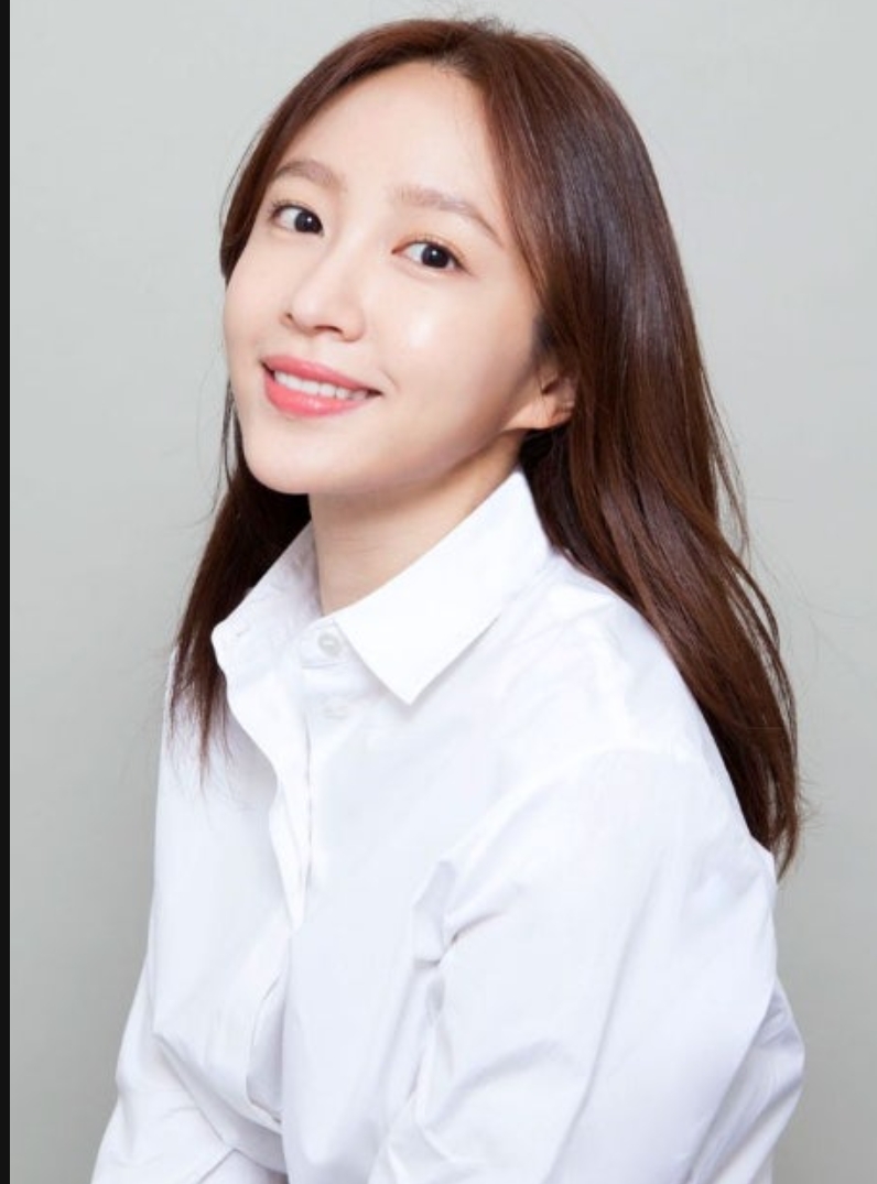 Latest photo of Hani (EXID)