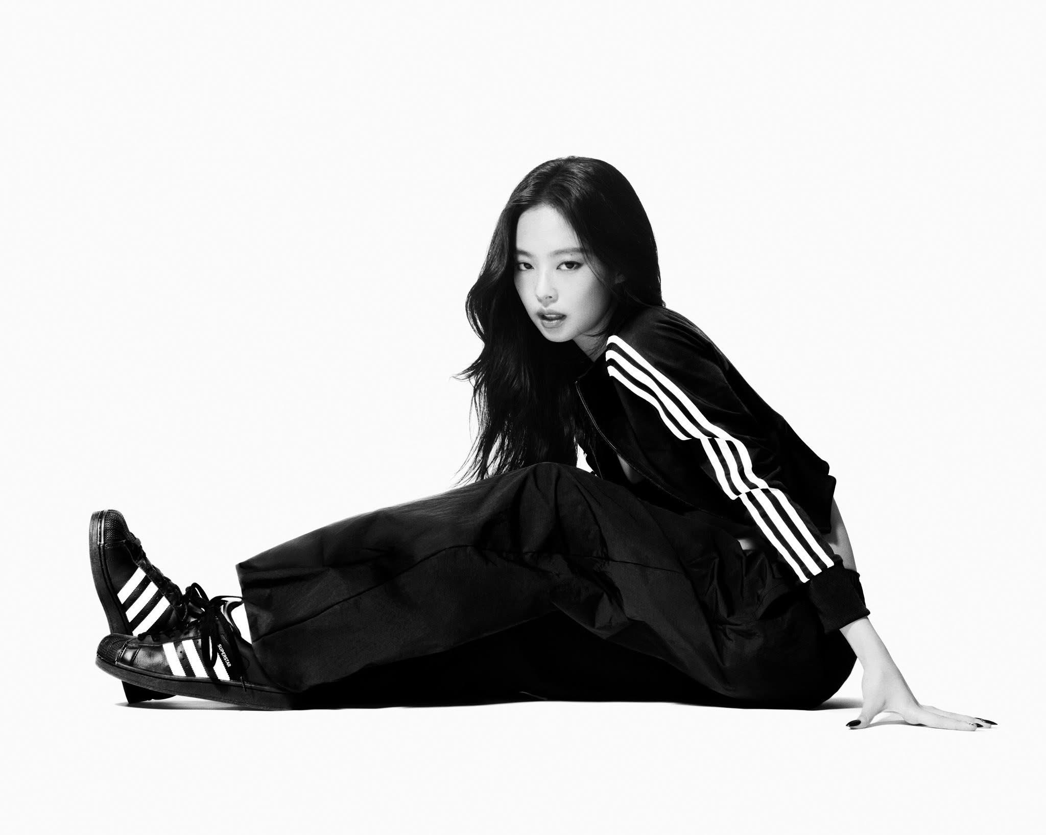 Behind-the-scenes cut of Jennie (BLACKPINK)
