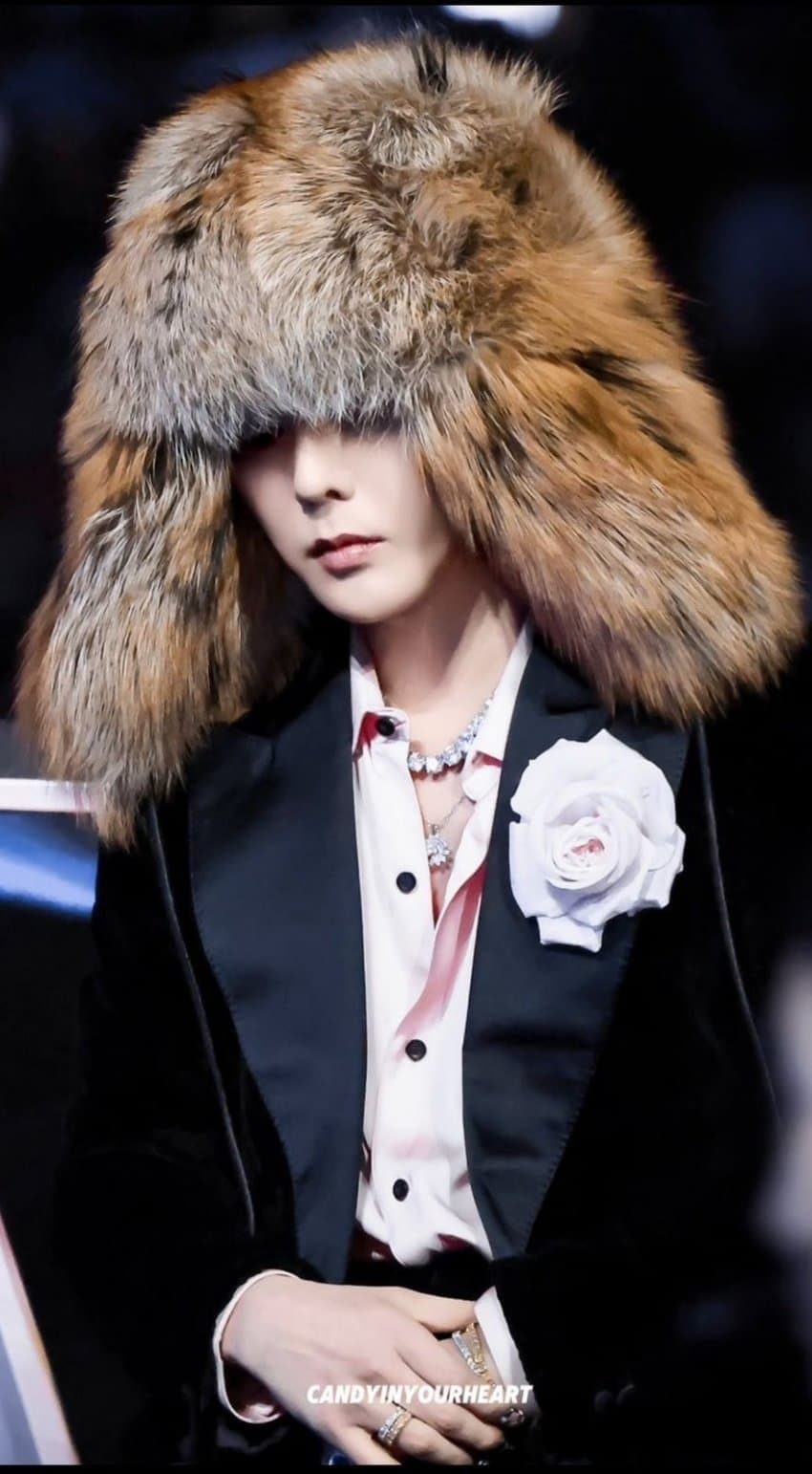 Fandom-recommended wallpaper image of G-DRAGON (BIGBANG)