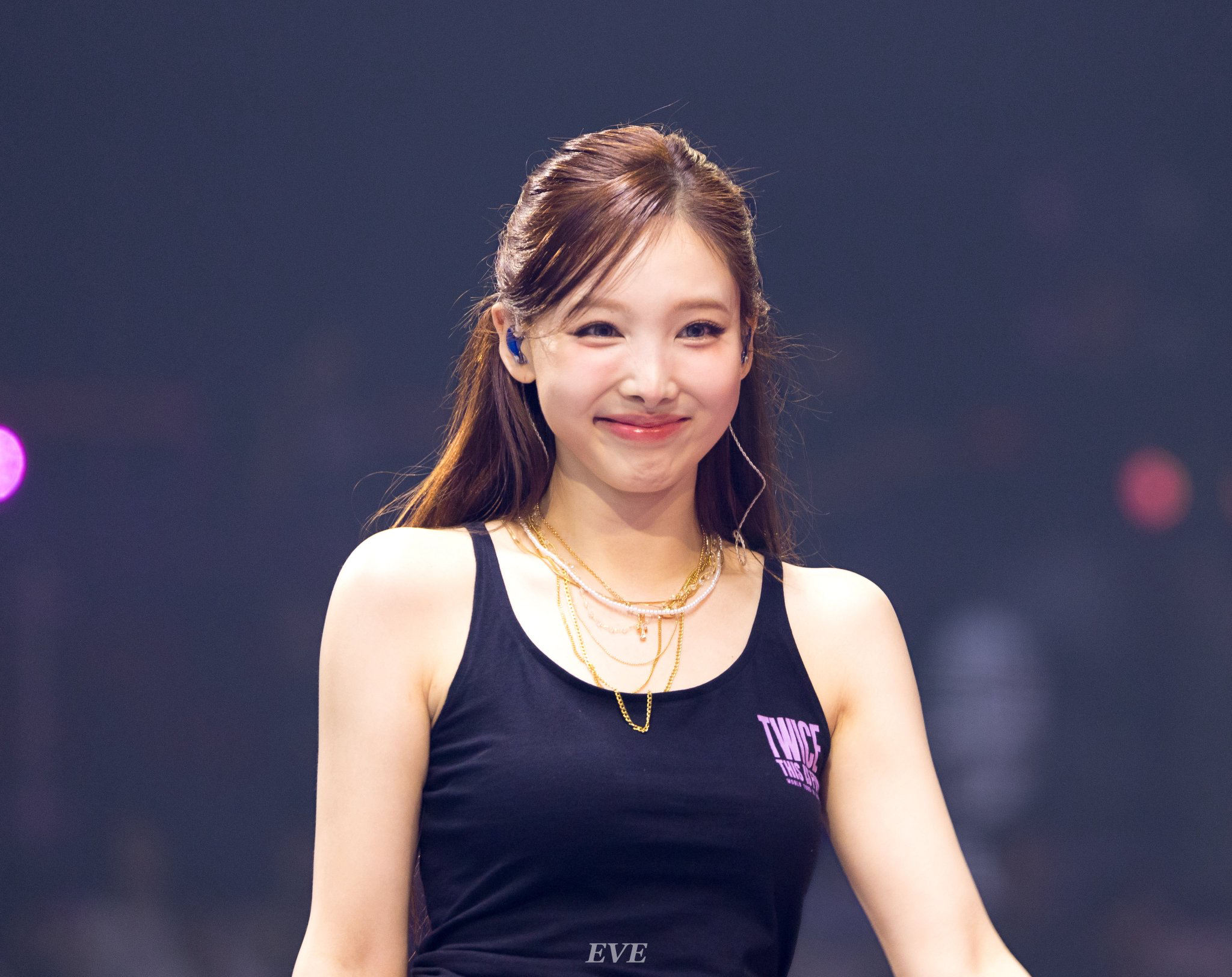 A moment captured by Nayeon (TWICE)'s fan