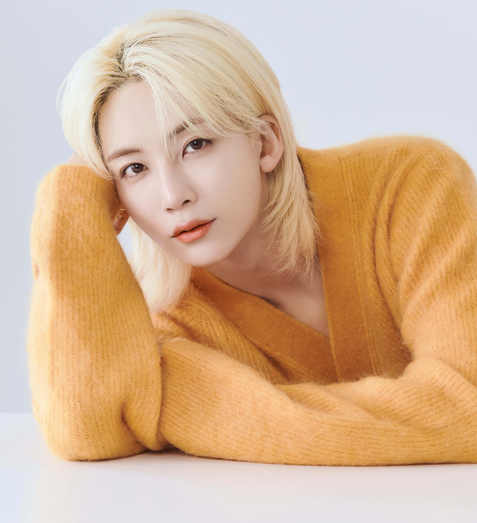 Recent activity shot of Jeonghan (SEVENTEEN)