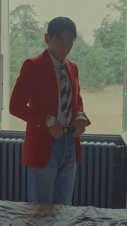 뷔 (방탄소년단) 최근 활동샷