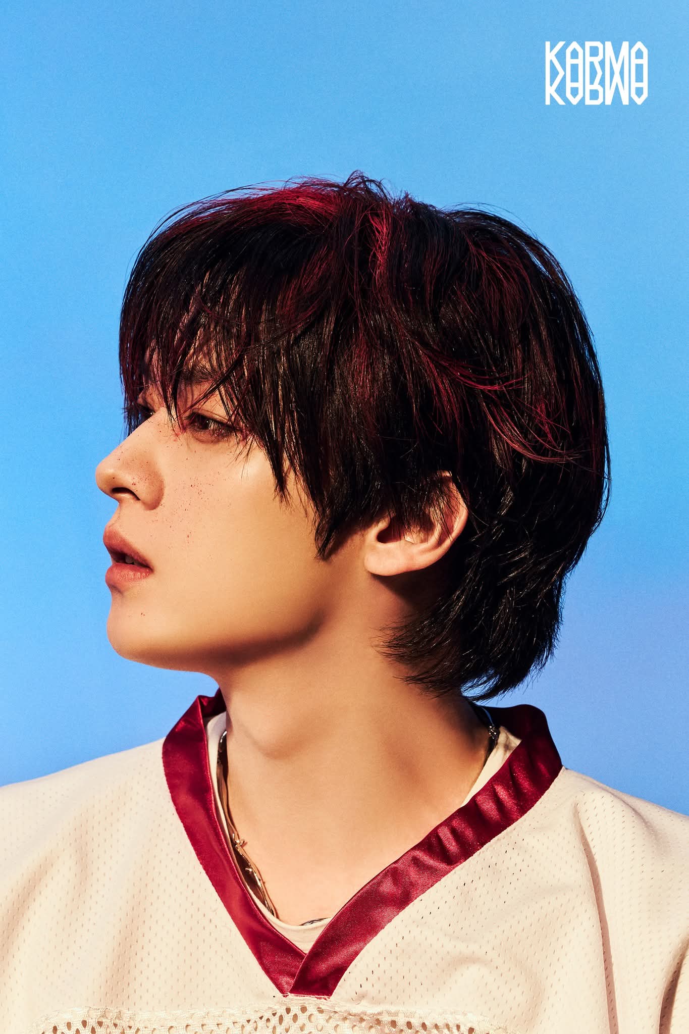 Recent activity shot of Lee Know (Stray Kids)