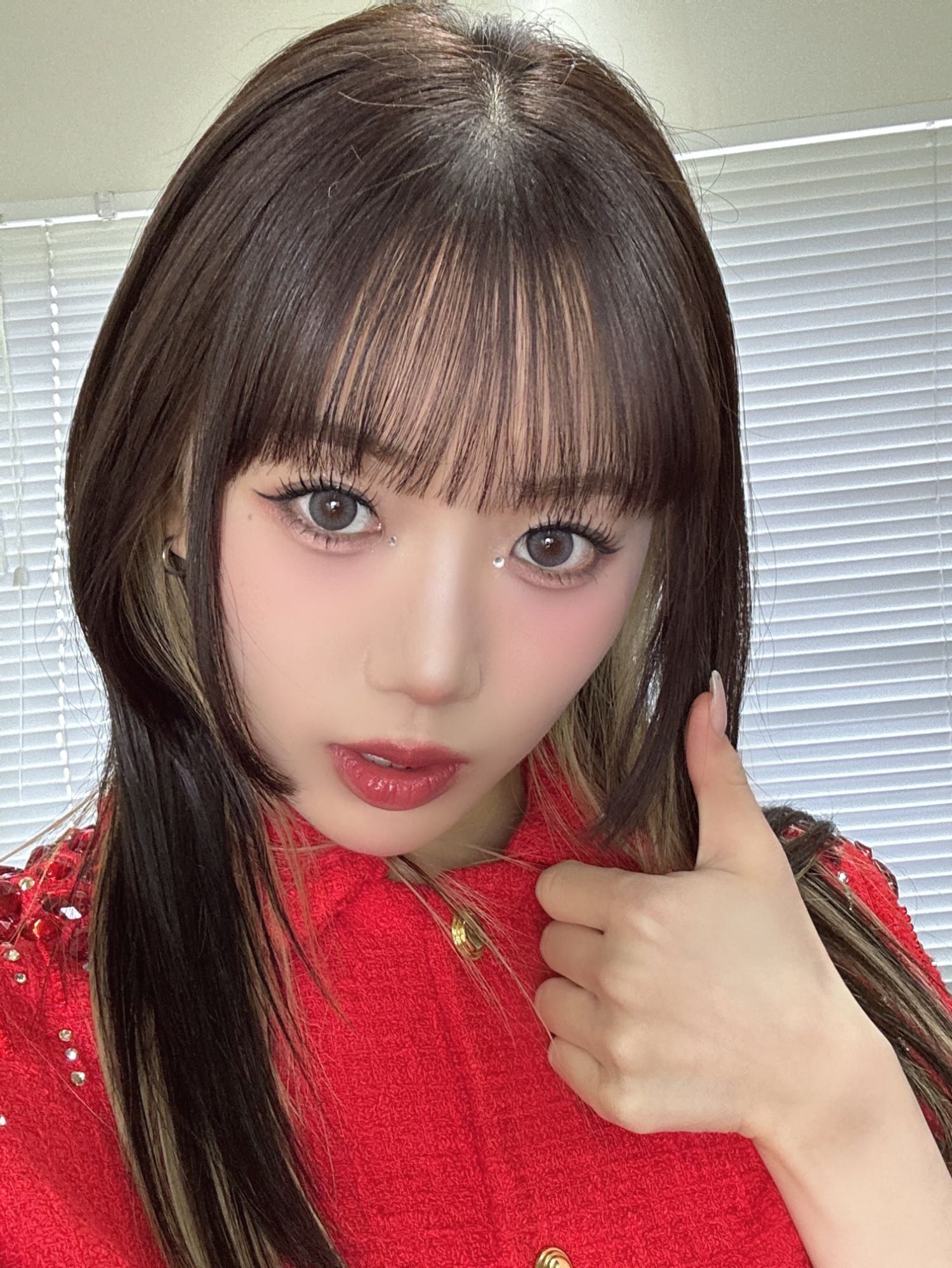 Recent activity shot of Shimizu Keiko (ME:I)
