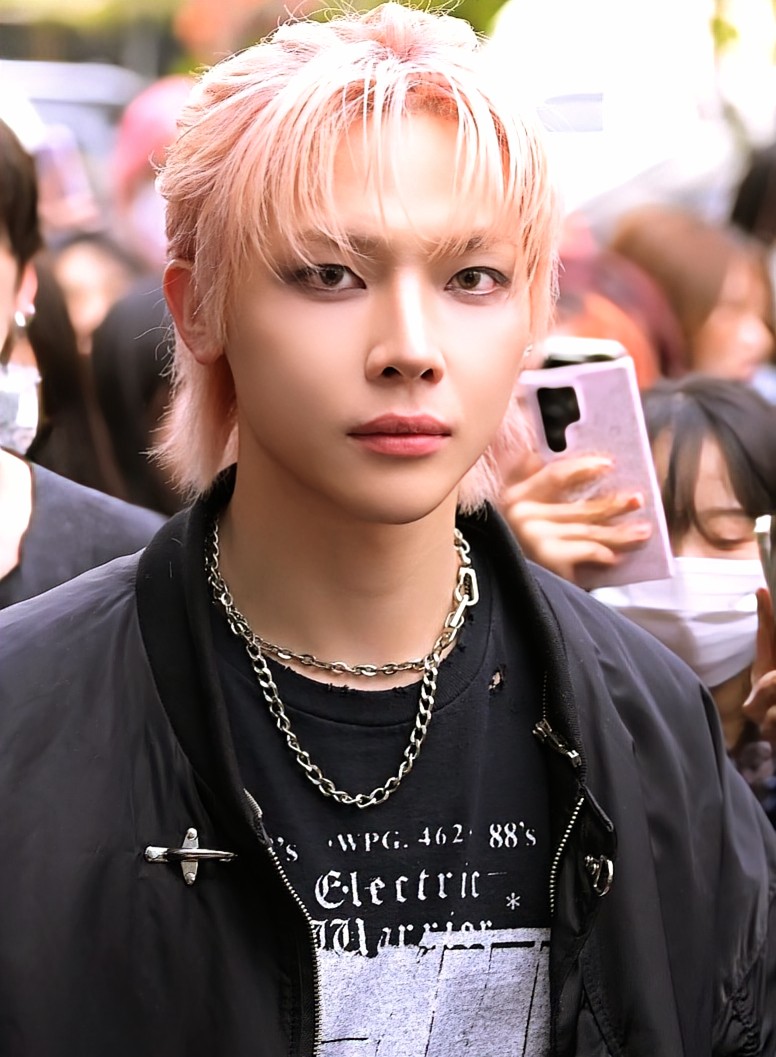 니콜라스 (앤팀)의 최신 사진