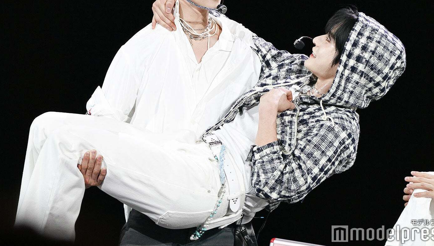 A moment captured by Kim Jiwoong (ZEROBASEONE)'s fan