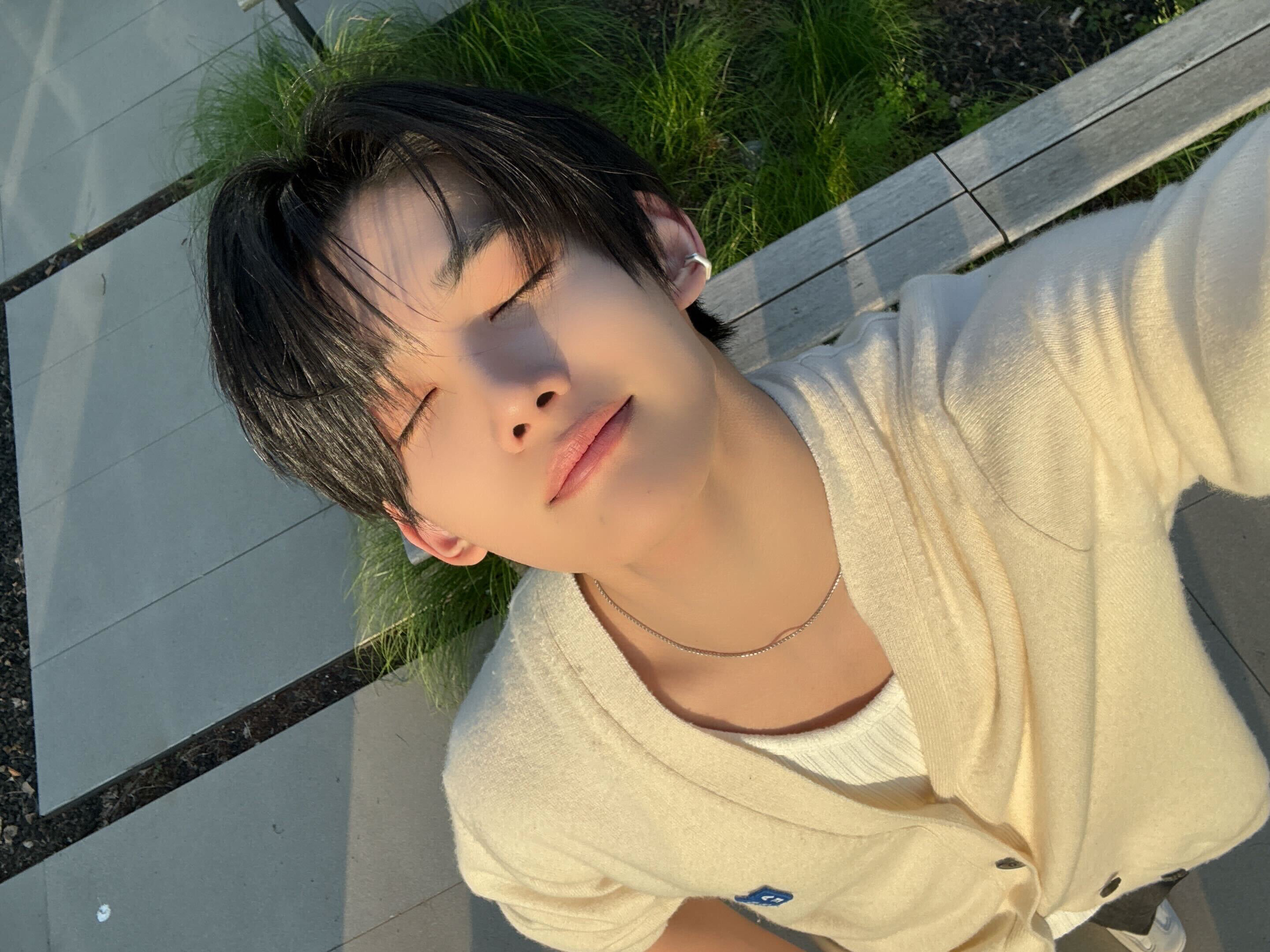 Jo (&TEAM)的幕后花絮