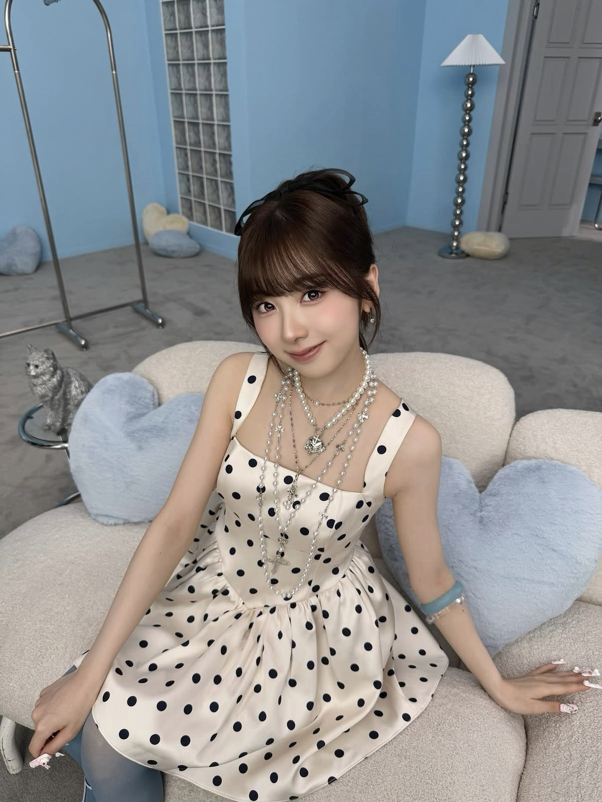 Latest photo of Miihi (NiziU)