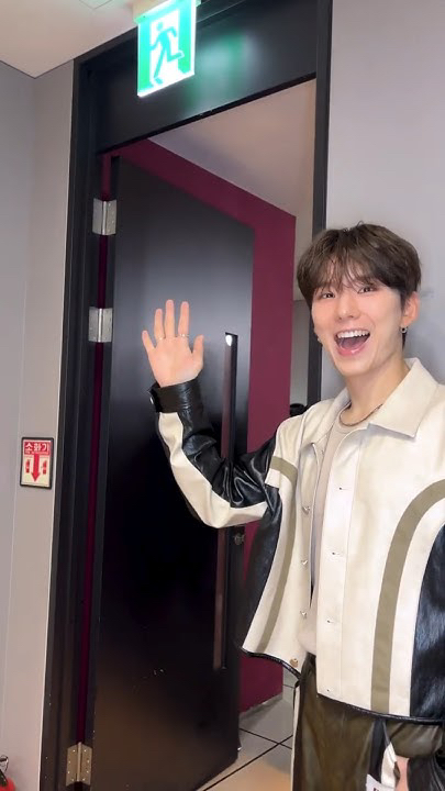 Behind-the-scenes cut of MONSTA X