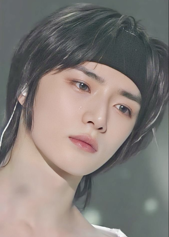 Latest photo of Beomgyu (TOMORROW X TOGETHER)