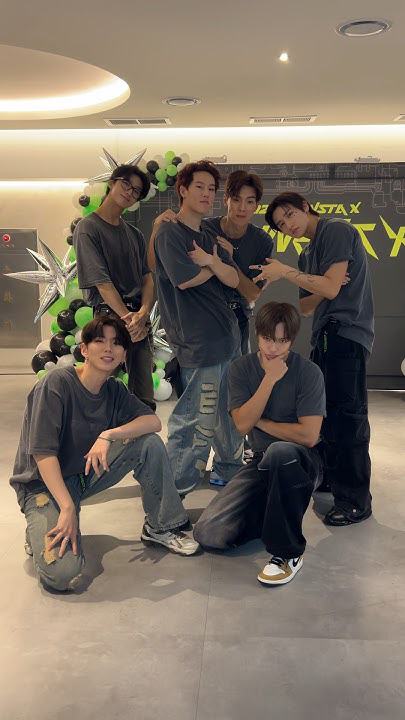 Today's most popular wallpaper in the MONSTA X community