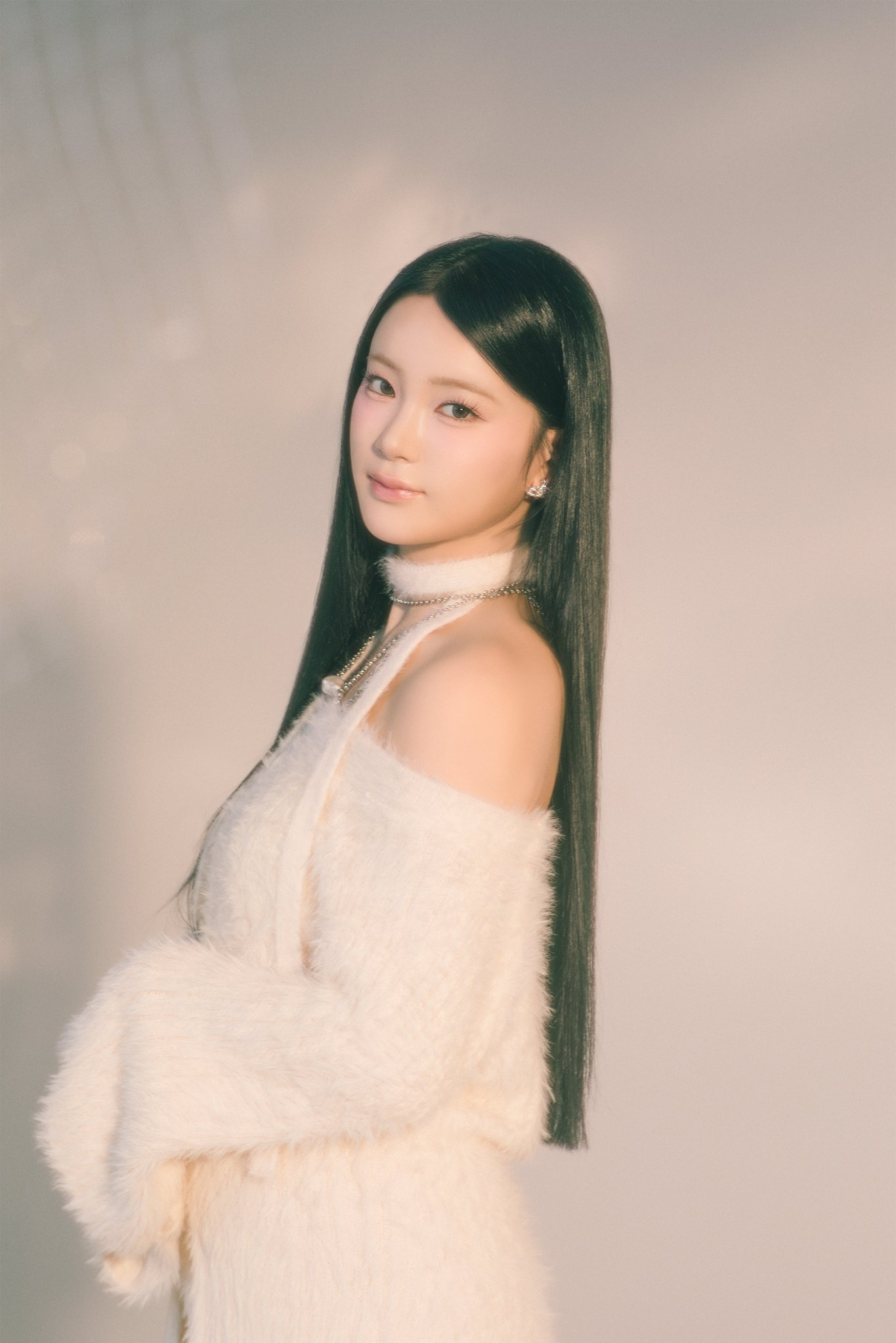 Recent activity shot of Sakurai Miu (ME:I)