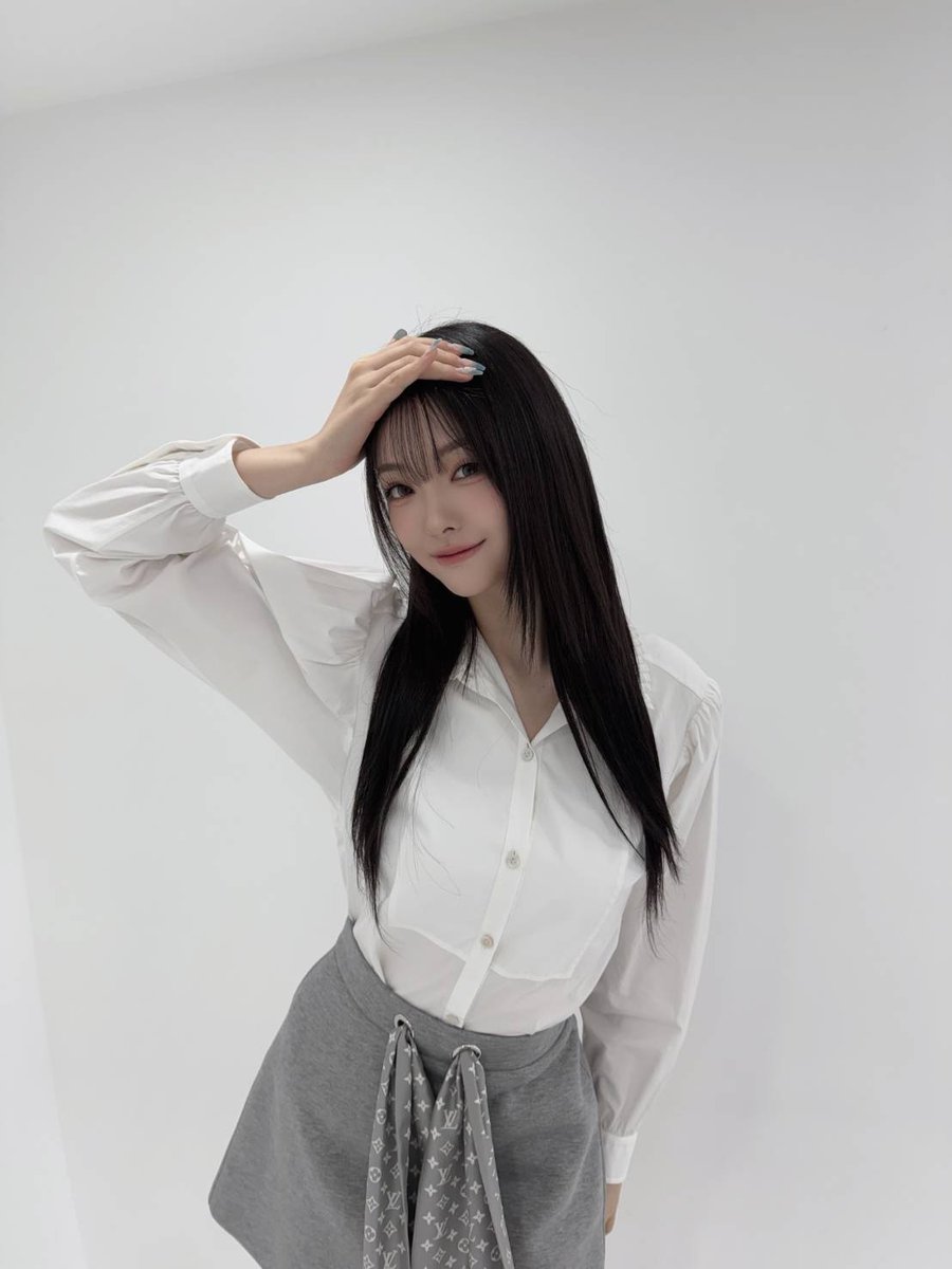 Recent activity shot of tripleS