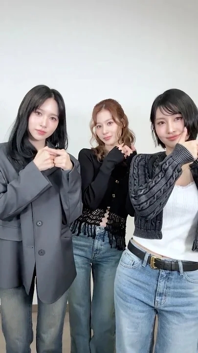 モモ (TWICE)の最新写真