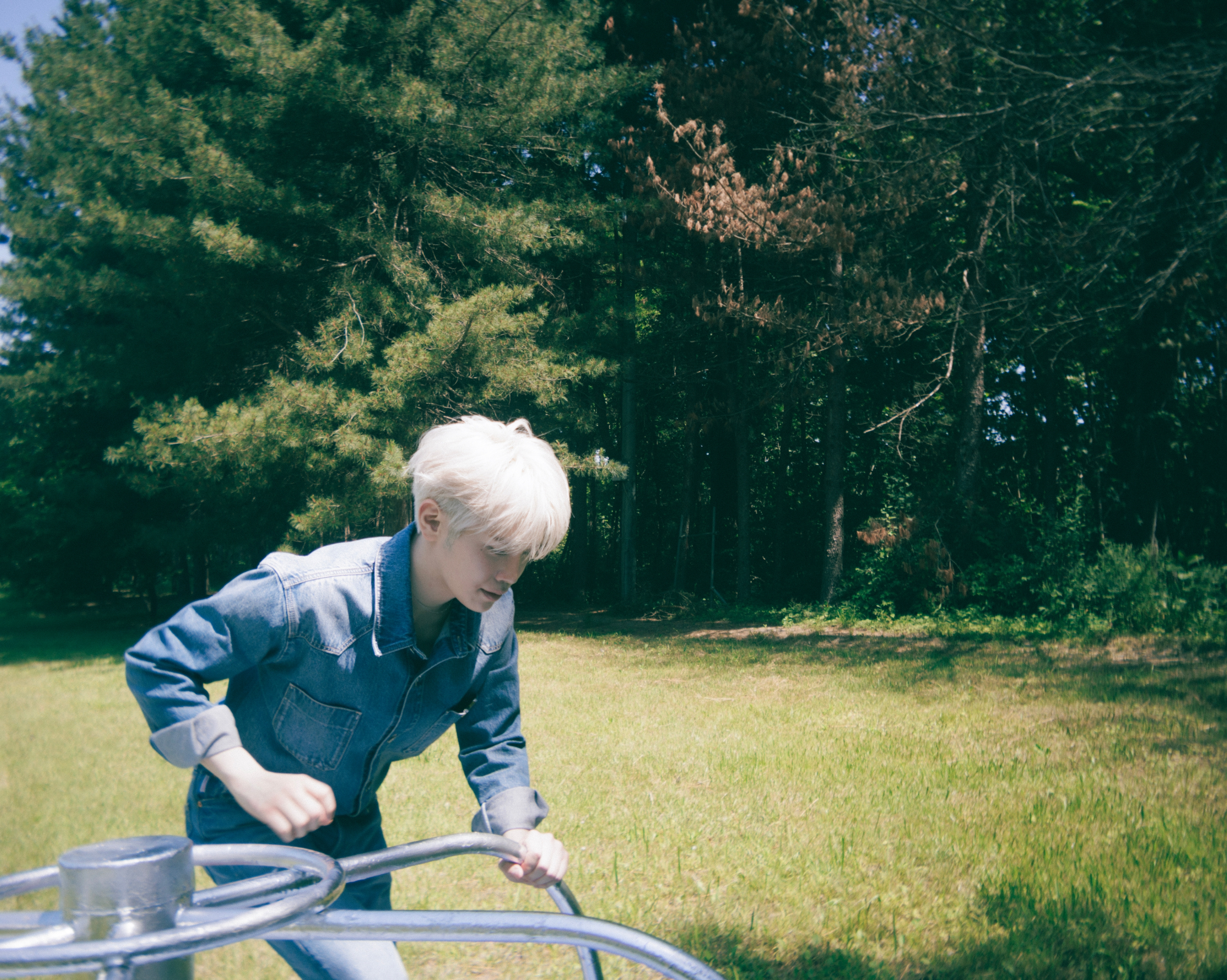 Recent activity shot of Kim Taerae (ZEROBASEONE)