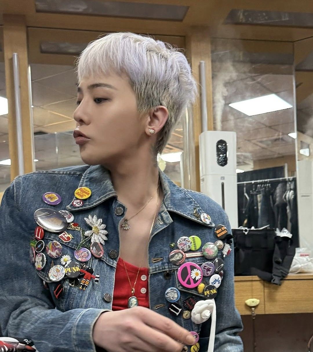Behind-the-scenes cut of G-DRAGON (BIGBANG)