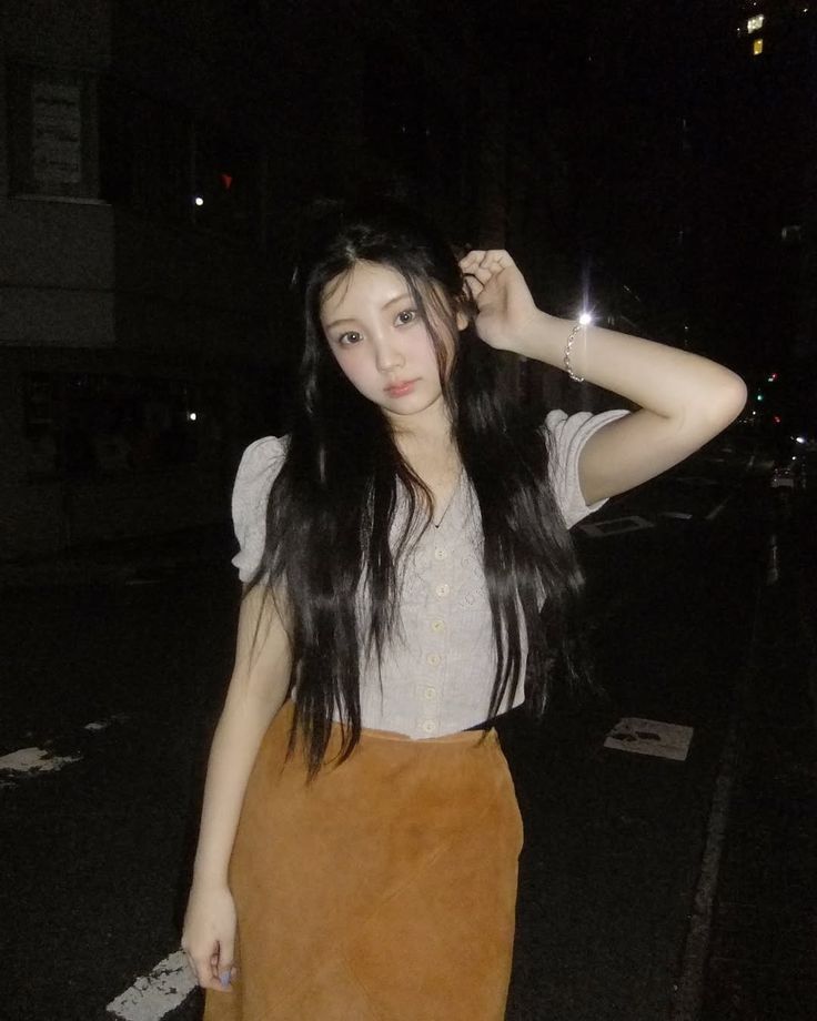 Behind-the-scenes cut of Wonhee (ILLIT)