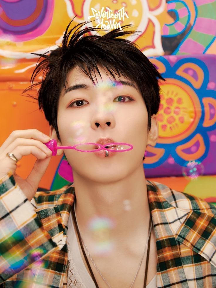 Latest photo of Wonwoo (SEVENTEEN)