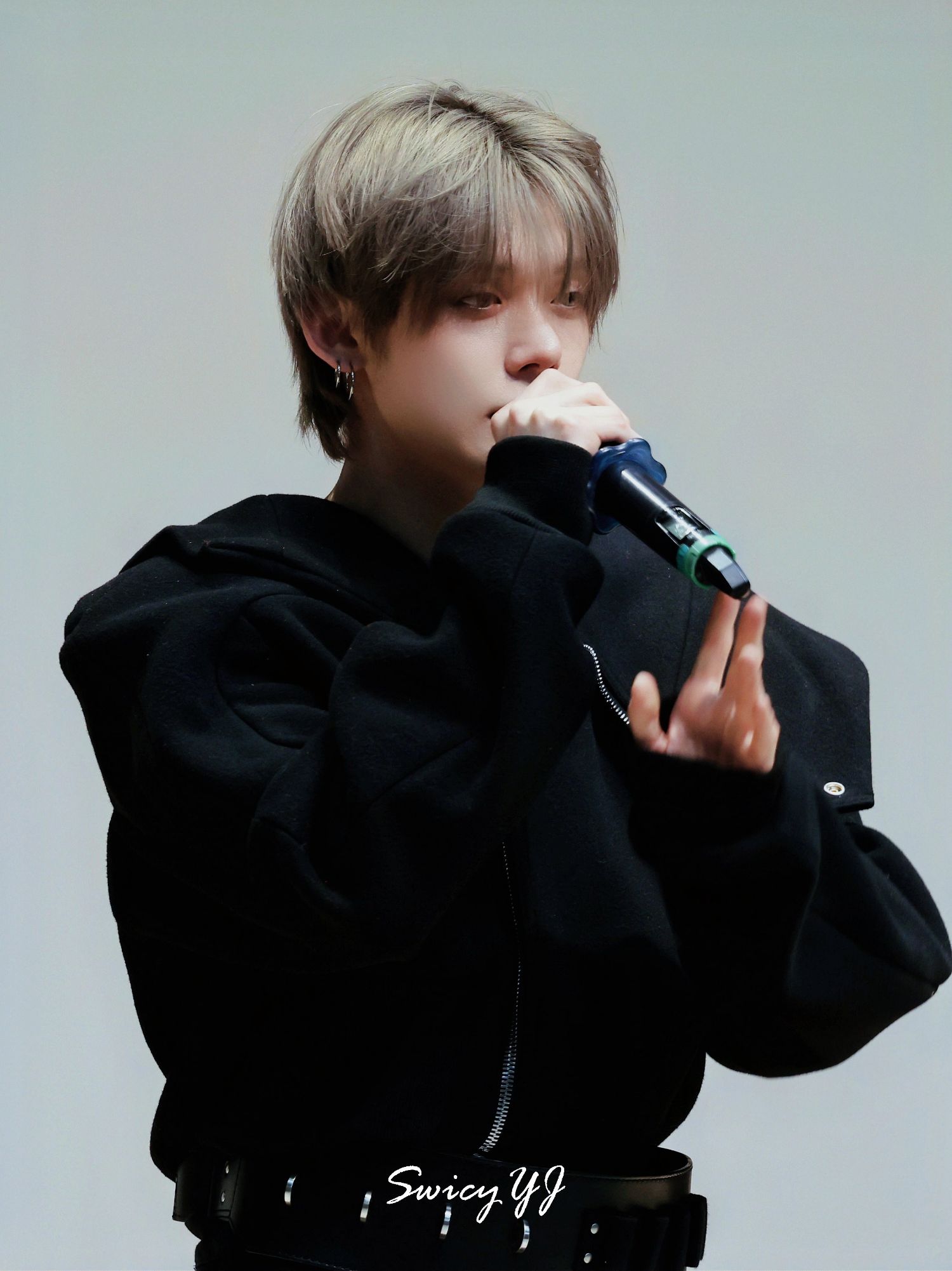 A moment captured by Yeonjun (TOMORROW X TOGETHER)'s fan