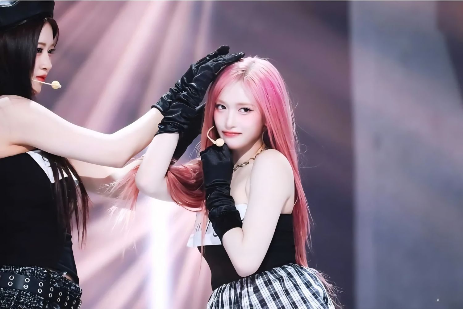 Recent activity shot of Leeseo (IVE)
