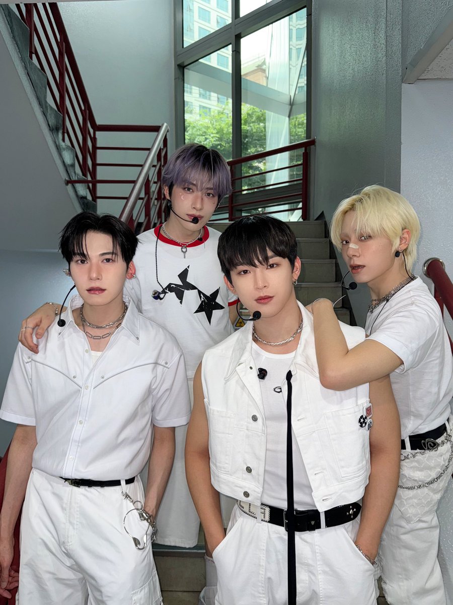 A moment captured by ONEUS's fan