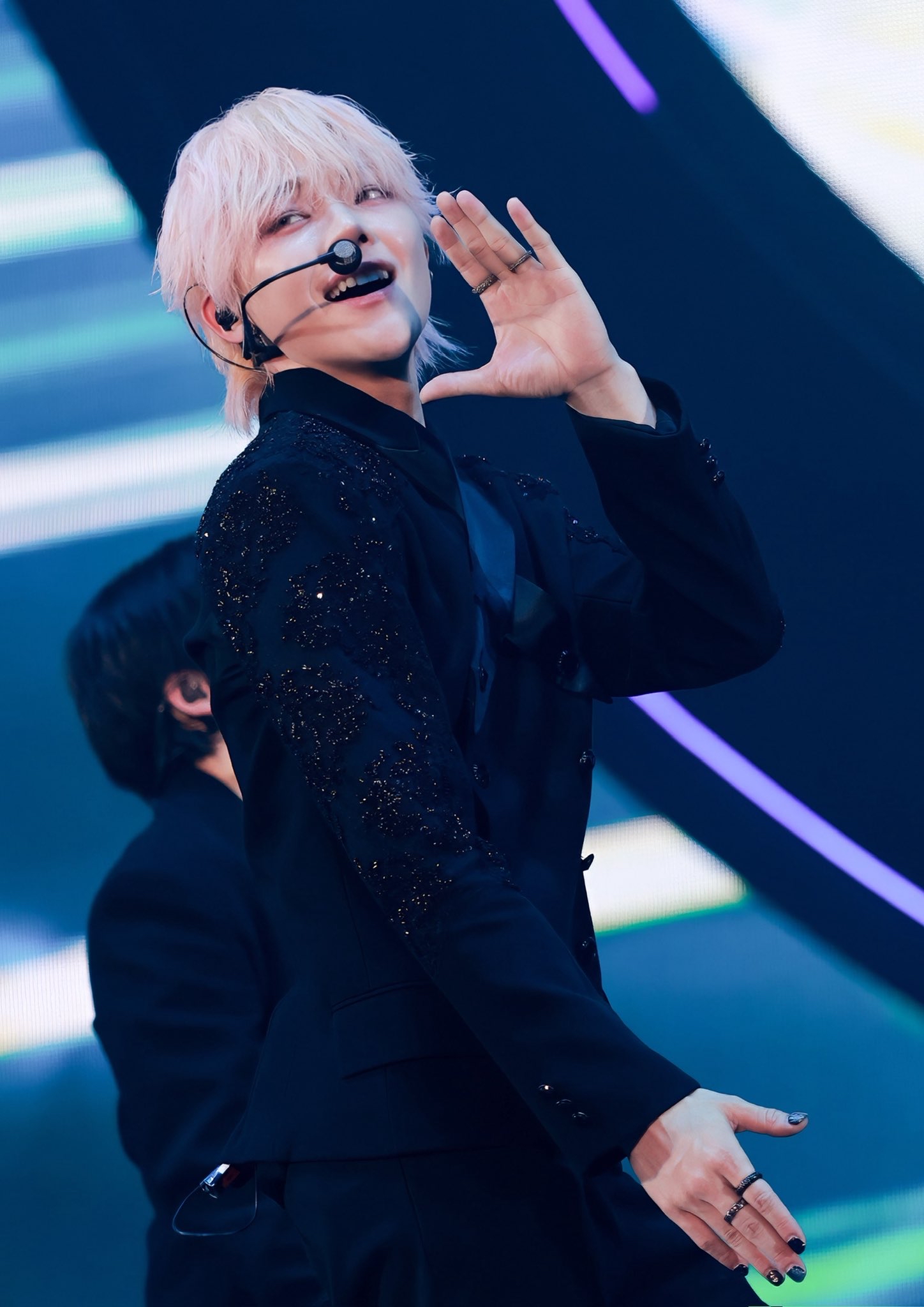 Foto aktivitas terbaru Nicholas (&TEAM)