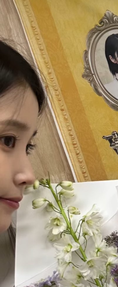 아이유 팬덤이 사랑하는 대표 배경 이미지