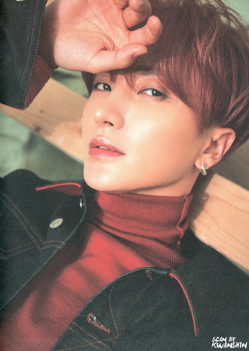 Behind-the-scenes cut of Leeteuk (Super Junior)