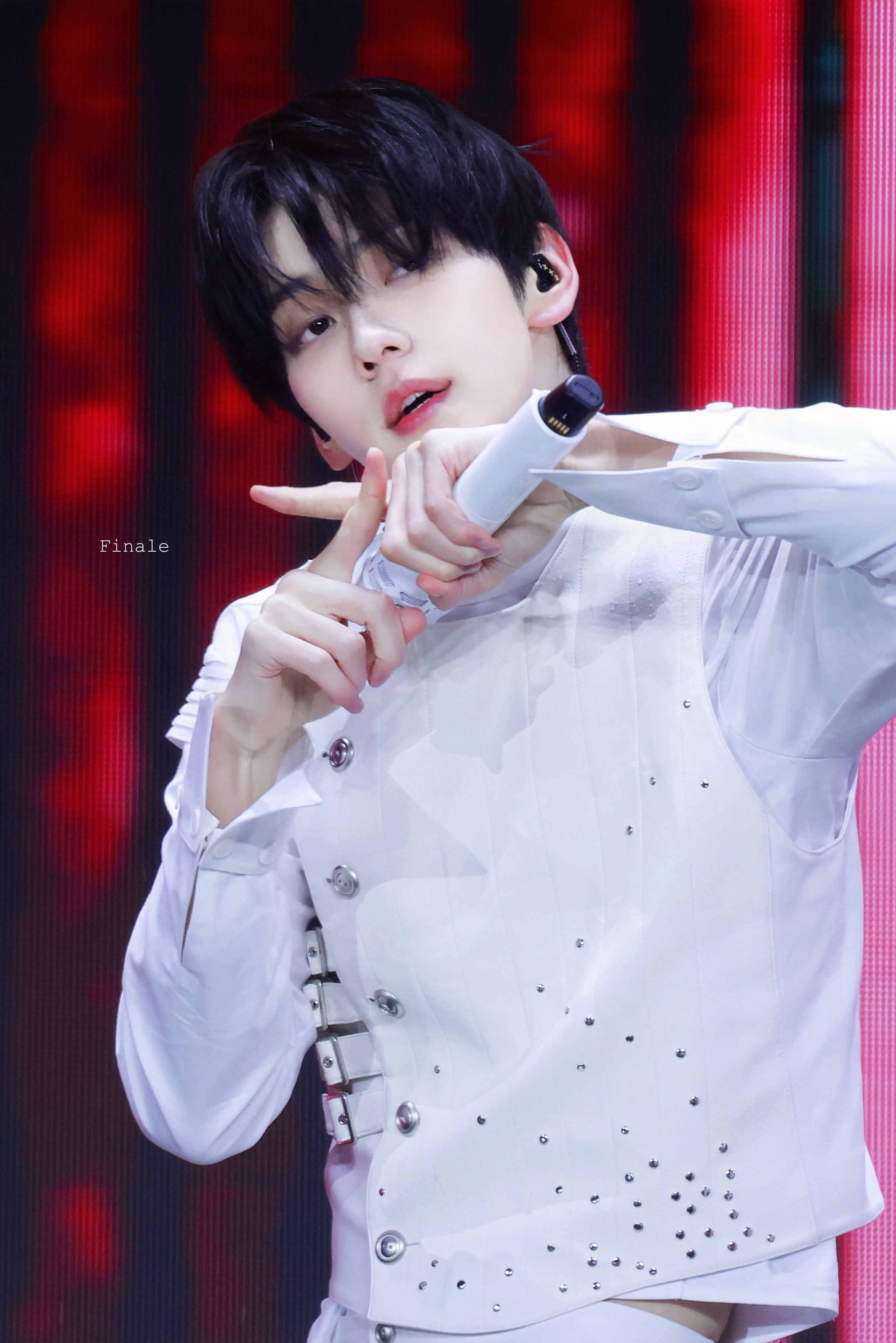 Foto aktivitas terbaru Soobin (TOMORROW X TOGETHER)