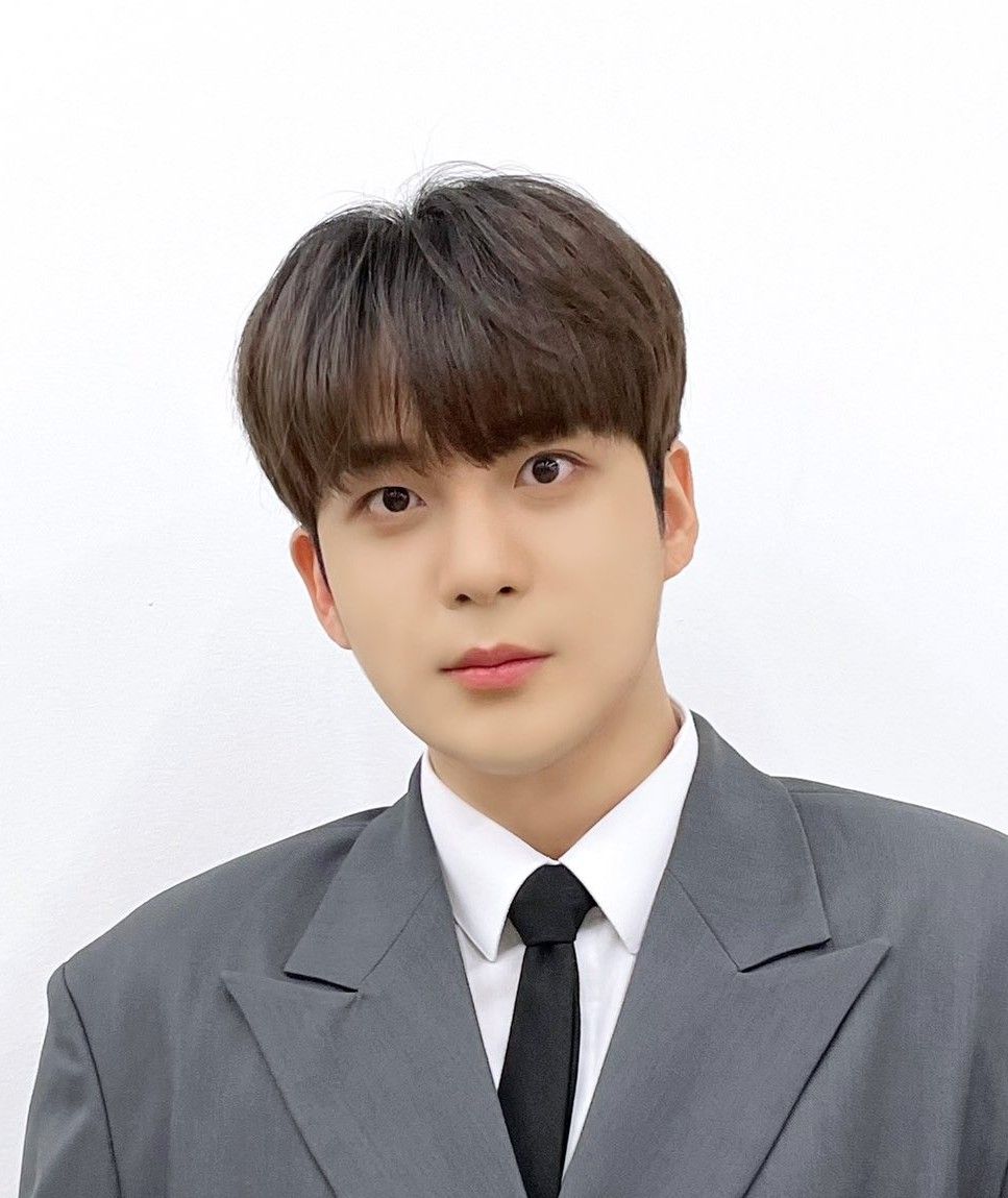 Behind-the-scenes cut of Jongho (ATEEZ)