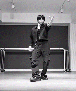 A moment captured by DAIGO's fan